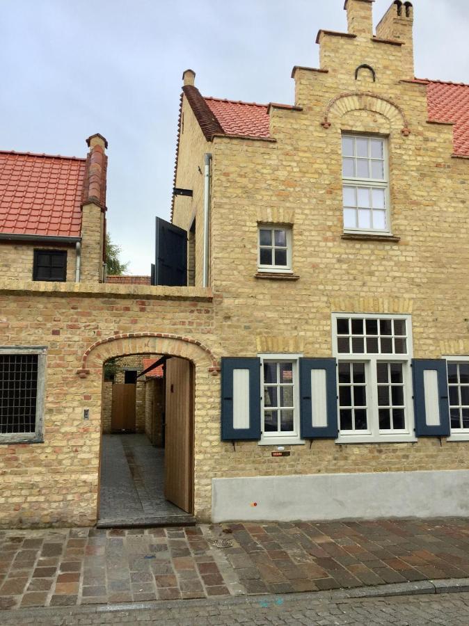 Vis A Vis Villa Nieuwpoort Exterior photo